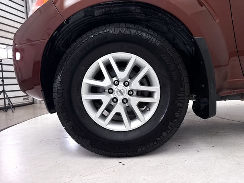 Used 2017 Nissan Frontier SV RWD image 11