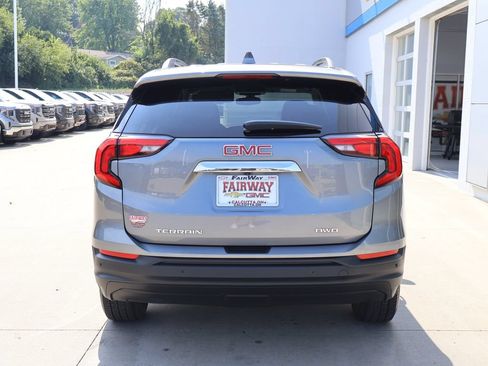 Used 2019 GMC Terrain SLE w/ Driver Convenience Package AWD/4WD image 9