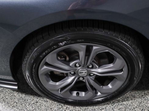 Used 2023 Honda Accord EX image 11