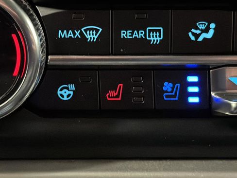 Used 2024 Ford Expedition Max XLT image 31