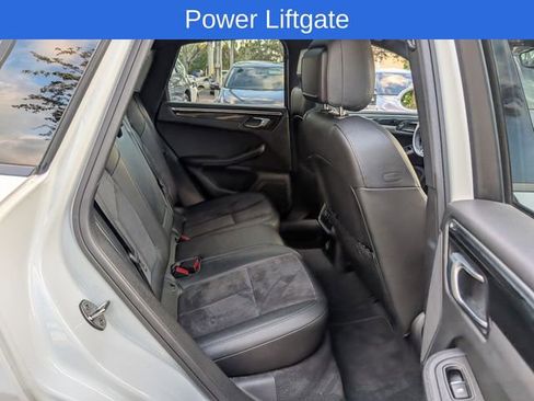 Used 2018 Porsche Macan image 20