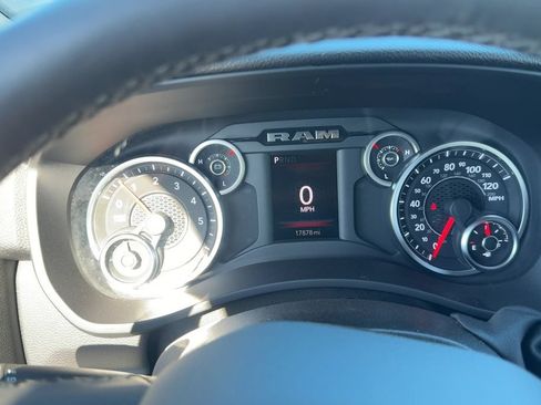 Used 2025 RAM 2500 Big Horn AWD/4WD image 16