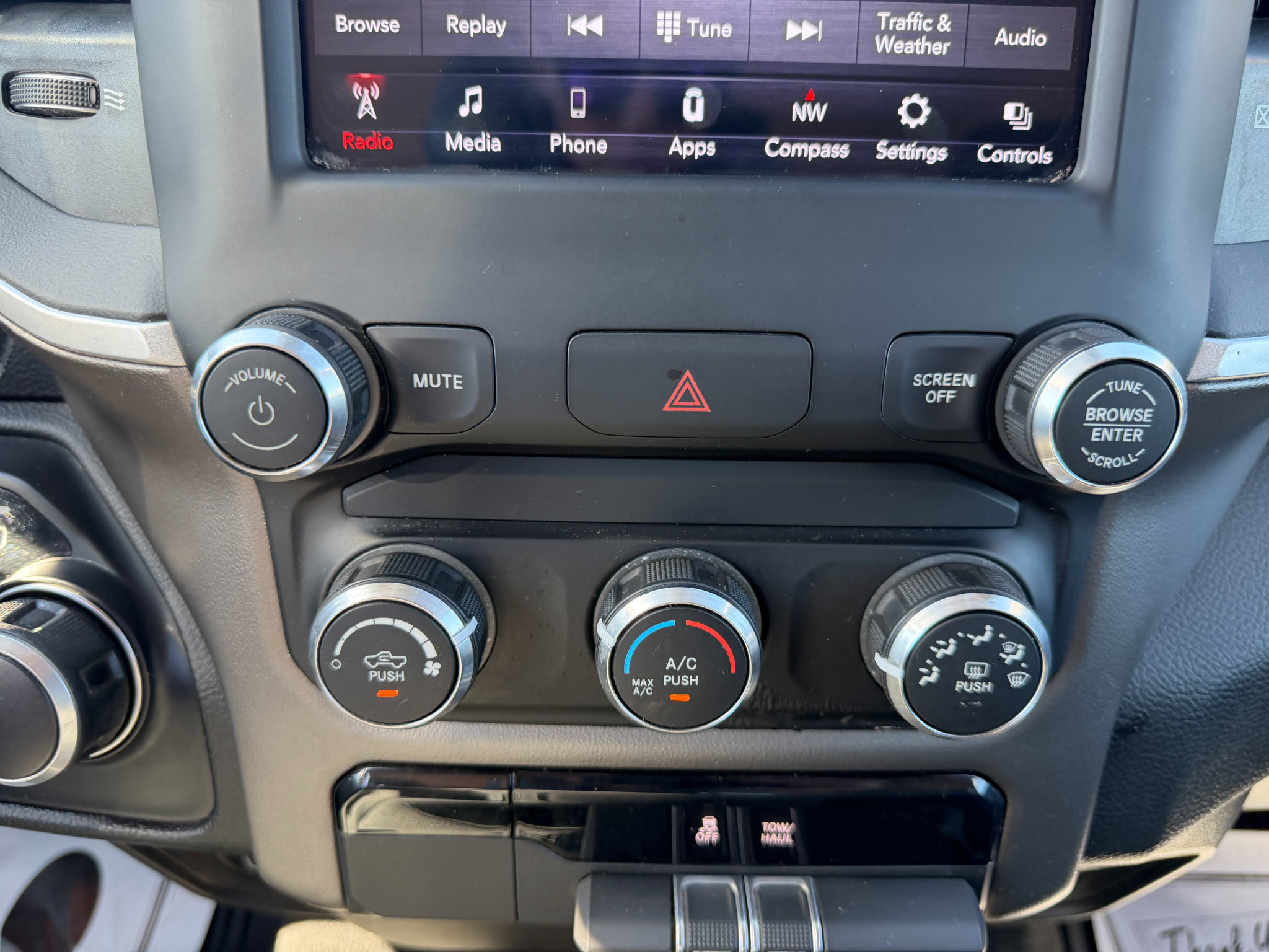 Used 2020 RAM 1500 Big Horn AWD/4WD image 24