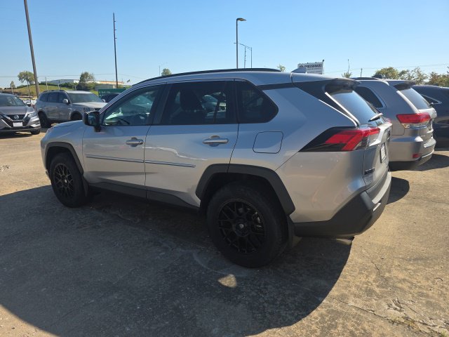 Used 2020 Toyota RAV4 LE w/ All Weather Liner Package FWD image 4