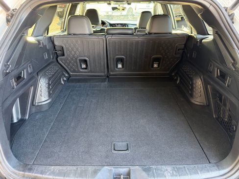 Used 2022 Subaru Outback Wilderness w/ Wilderness Package image 9