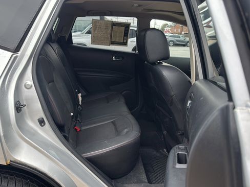 Used 2011 Nissan Rogue SV w/ SL Pkg image 17