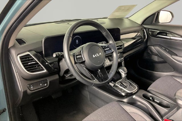 Certified 2024 Kia Seltos S FWD image 16