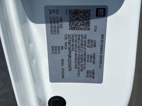Certified 2024 GMC Savana 2500 w/ Driver Convenience Package RWD image 30