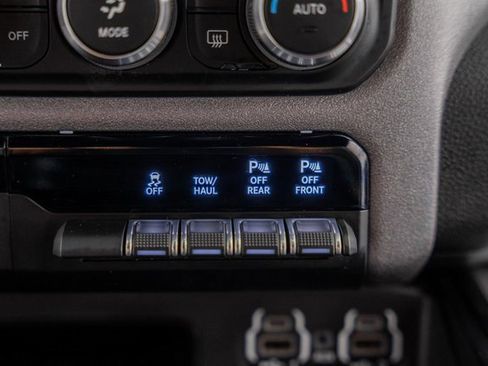 Used 2023 RAM 1500 Big Horn image 27