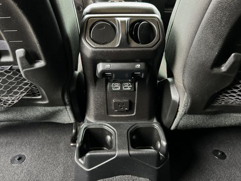 Used 2019 Jeep Wrangler Unlimited Rubicon image 44