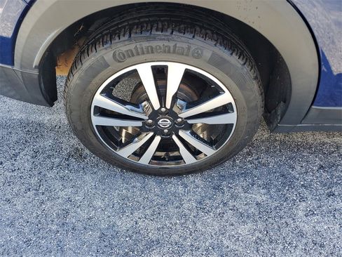 Used 2020 Nissan Kicks SV image 7