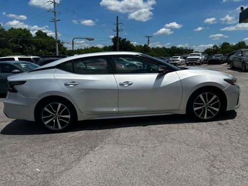 Used 2020 Nissan Maxima 3.5 SV w/ Floor Mat Group FWD image 4