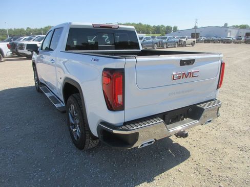 New 2026 GMC Sierra 1500 SLT w/ SLT Premium Plus Package AWD/4WD image 9