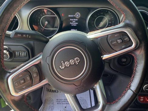 Used 2019 Jeep Wrangler Unlimited Rubicon w/ Cold Weather Group AWD/4WD image 10