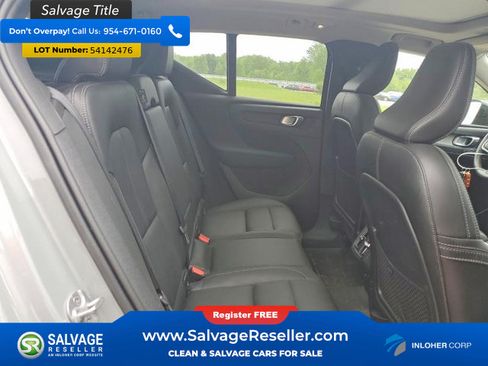Used 2024 Volvo XC40 B5 Ultimate w/ Protection Package Premier AWD/4WD image 15