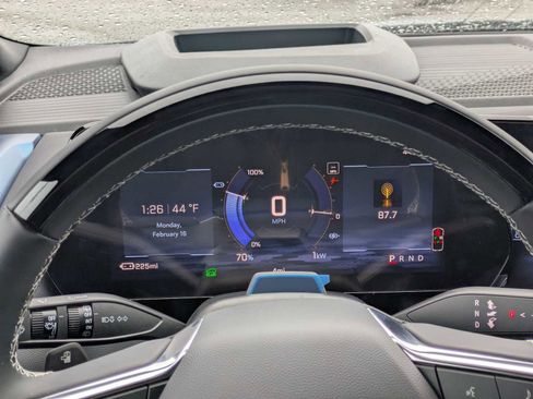 New 2026 Chevrolet Equinox EV LT image 31