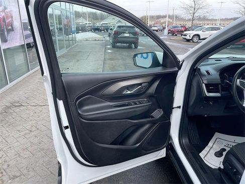 Certified 2024 GMC Terrain SLE w/ Driver Convenience Package image 21