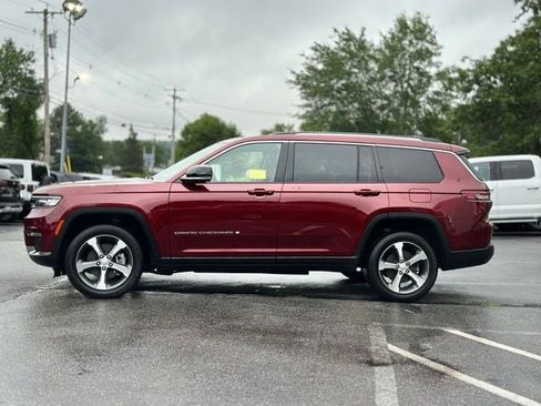 Used 2023 Jeep Grand Cherokee L Limited w/ Trailer Tow Group (B) AWD/4WD image 3