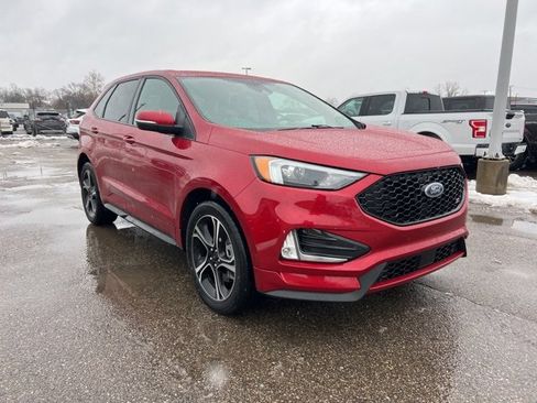 Certified 2023 Ford Edge ST image 3