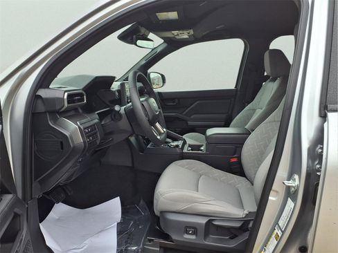 Certified 2025 Toyota Tacoma SR5 image 15