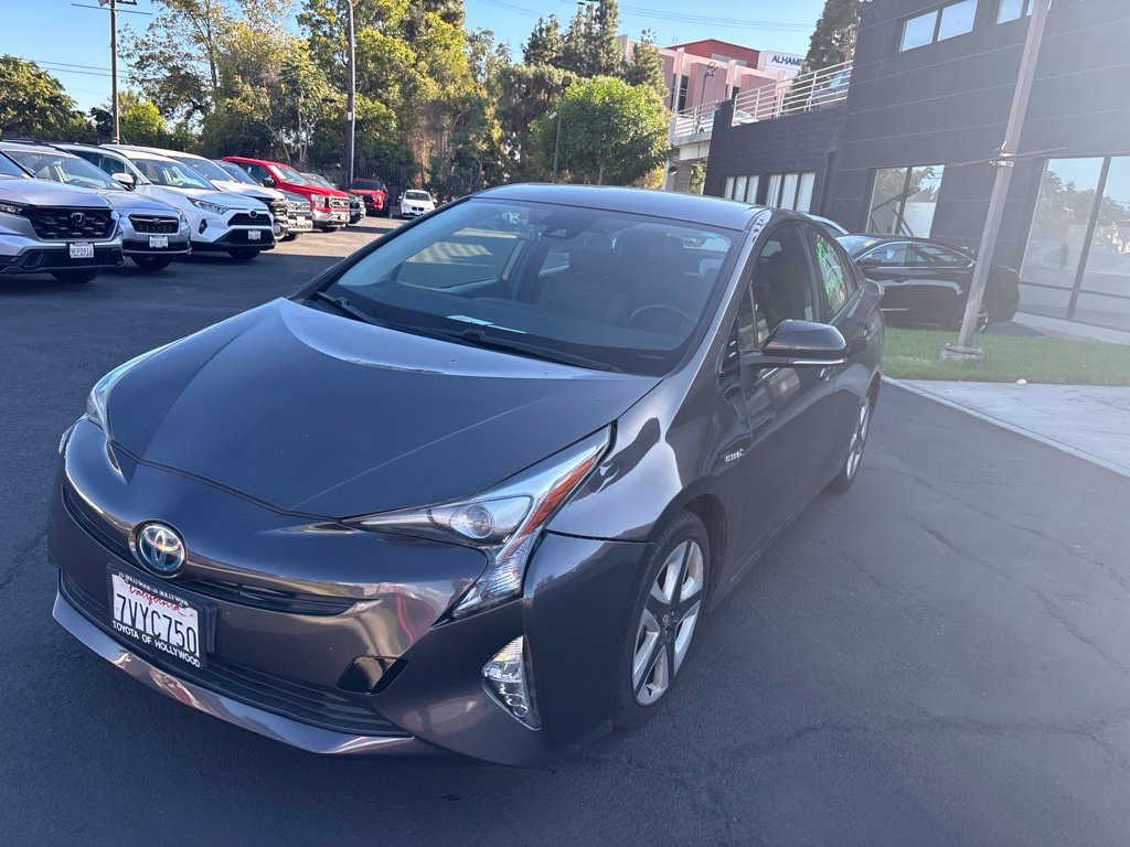 Used 2016 Toyota Prius Three Touring FWD image 8