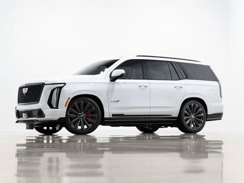 Used 2026 Cadillac Escalade V image 9