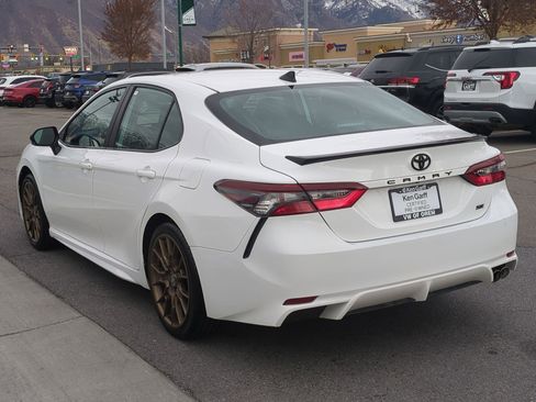 Used 2023 Toyota Camry SE image 9