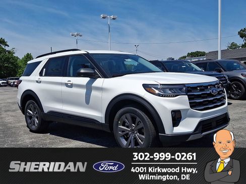 New 2026 Ford Explorer Active w/ Active Comfort Package AWD/4WD image 1
