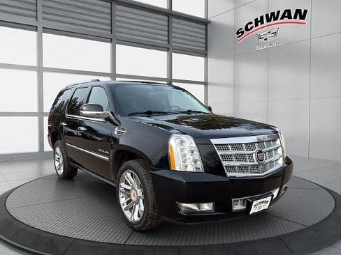 Used 2012 Cadillac Escalade Platinum image 2