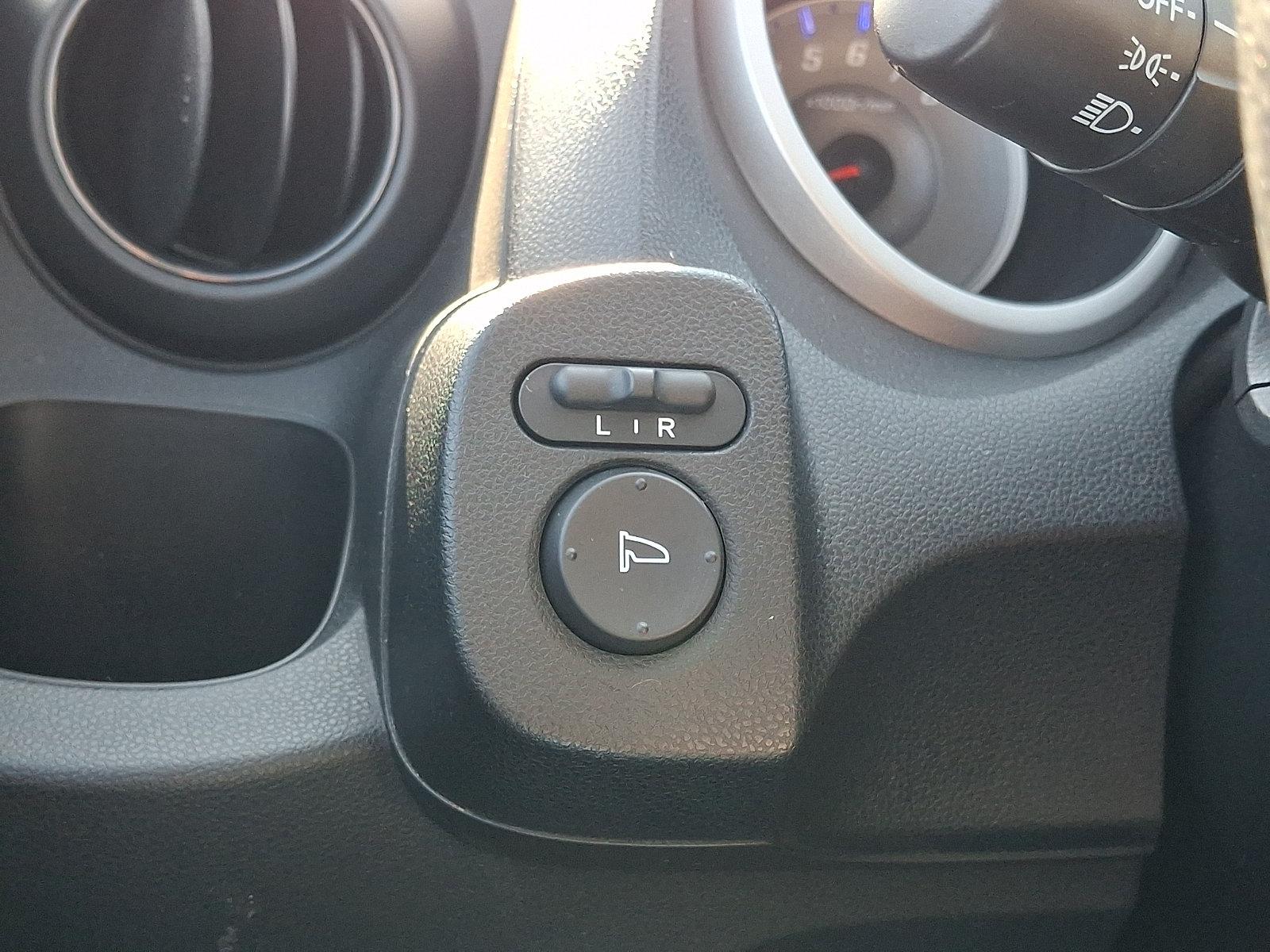 Used 2009 Honda Fit Sport image 24