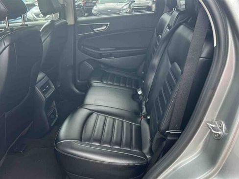 Used 2021 Ford Edge SEL FWD image 12
