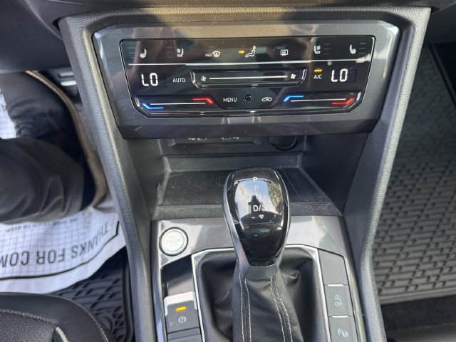 Used 2024 Volkswagen Tiguan SEL R-Line AWD/4WD image 16