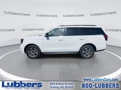 Used 2025 Ford Expedition Active AWD/4WD image 5