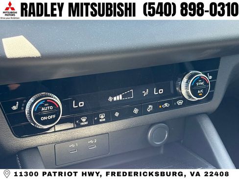 New 2026 Mitsubishi Outlander ES image 10