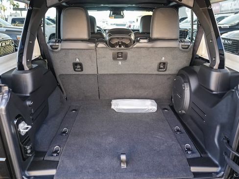 New 2025 Jeep Wrangler Rubicon image 11