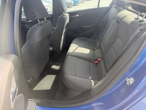 Used 2018 Chevrolet Cruze LT FWD image 12