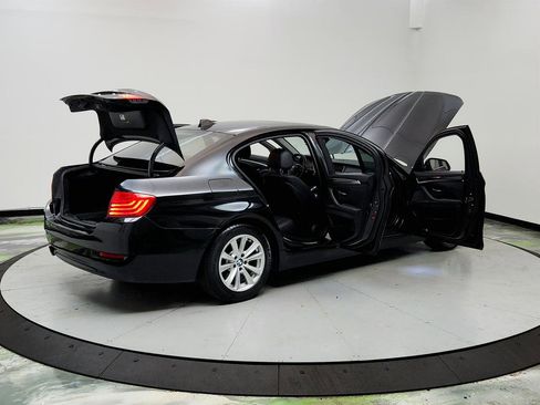Used 2016 BMW 528i Sedan image 11