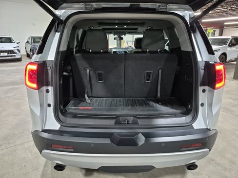 Used 2017 GMC Acadia SLT AWD/4WD image 28