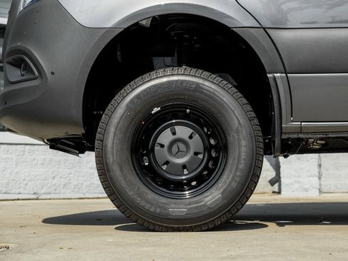 New 2025 Mercedes-Benz Sprinter 2500 image 4