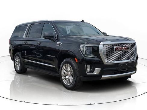 Used 2024 GMC Yukon XL Denali AWD/4WD image 2