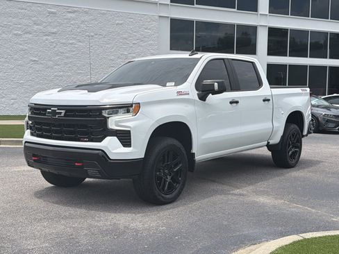 Used 2023 Chevrolet Silverado 1500 LT Trail Boss w/ Convenience Package II AWD/4WD image 7
