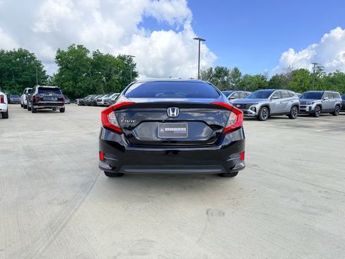Used 2016 Honda Civic EX image 6