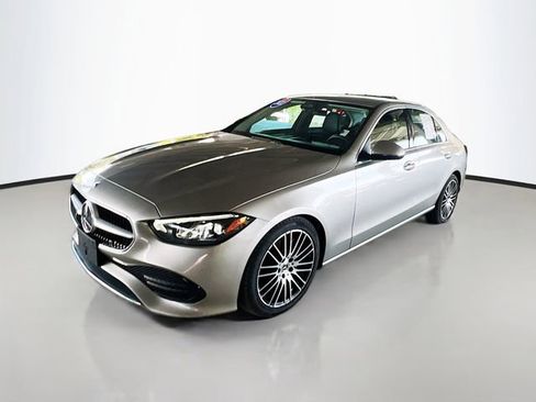 Used 2022 Mercedes-Benz C 300 4MATIC Sedan image 4