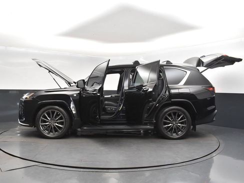 Used 2023 Lexus LX 600 F Sport image 46