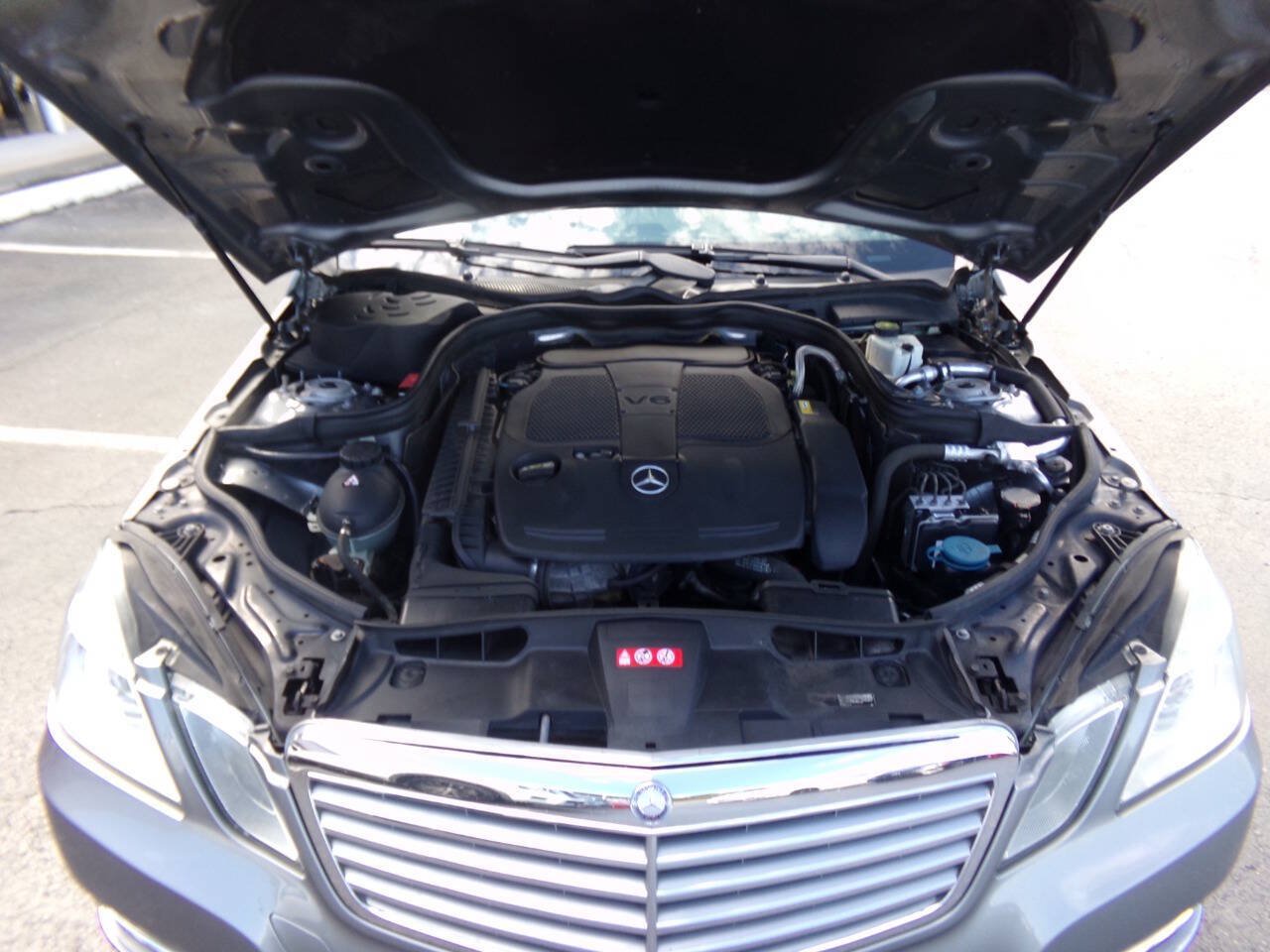 Used 2012 Mercedes-Benz E 350 4MATIC Sedan image 30