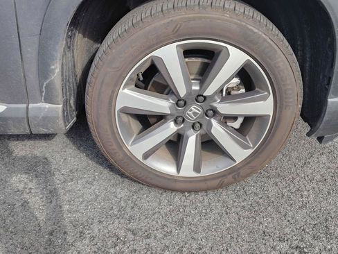 Used 2025 Honda Pilot Elite image 10