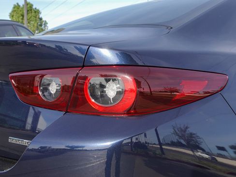 Used 2025 MAZDA MAZDA3 s image 5