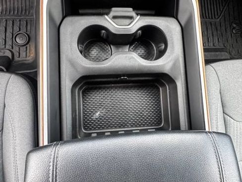 Used 2021 RAM 1500 Big Horn AWD/4WD image 19