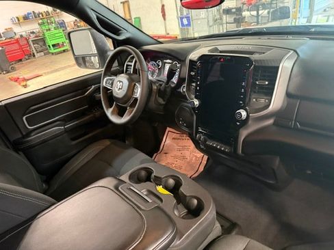 Used 2025 RAM 2500 Big Horn AWD/4WD image 13
