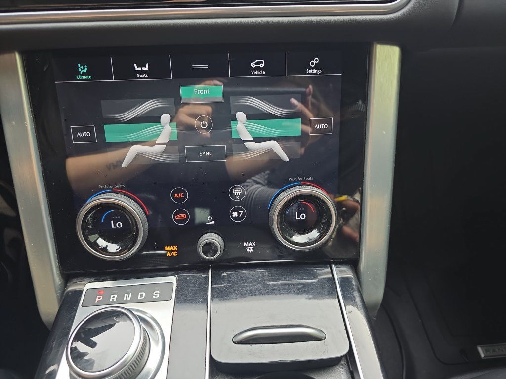 Used 2020 Land Rover Range Rover HSE AWD/4WD image 27